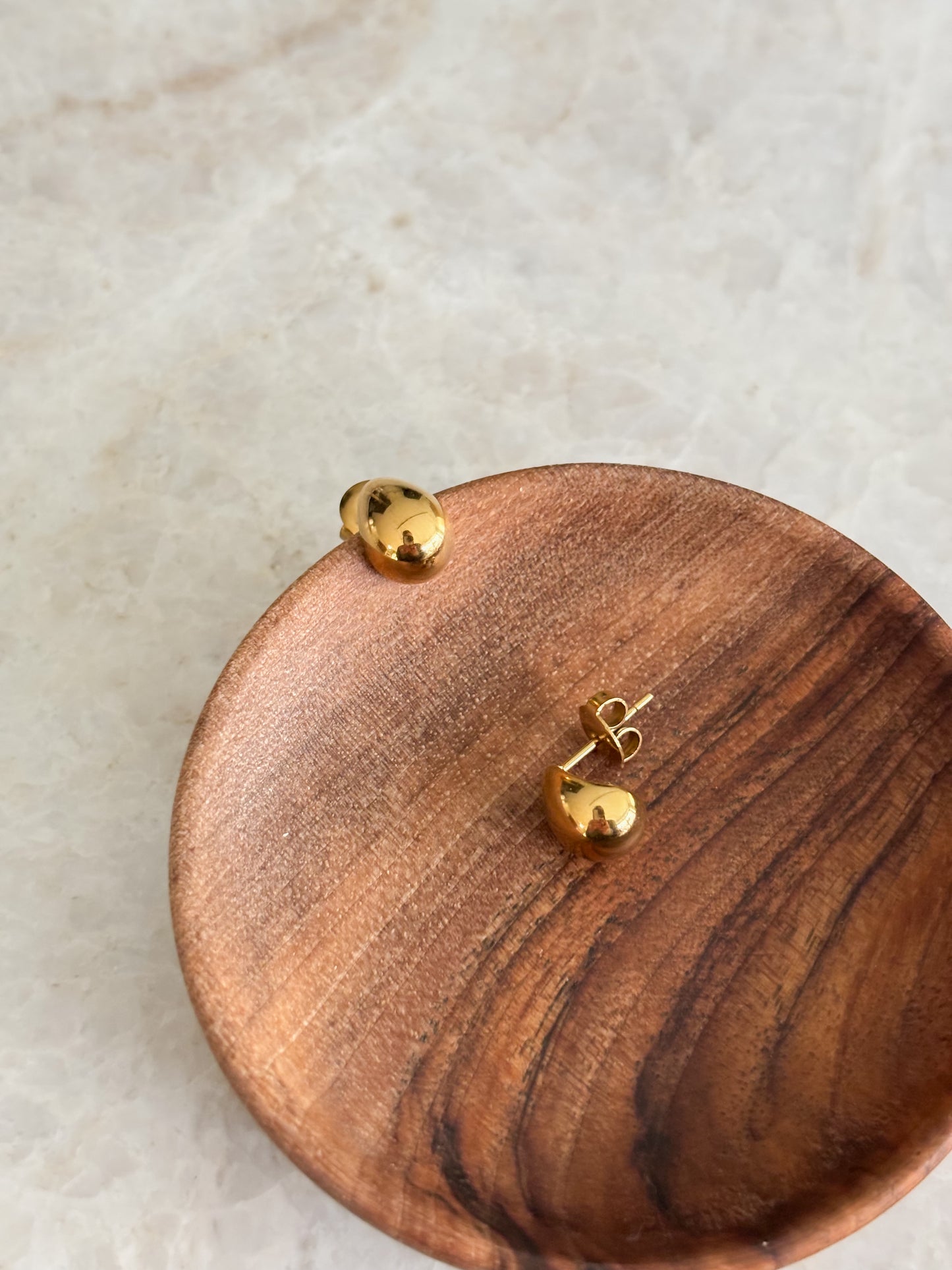 Drop studs gold