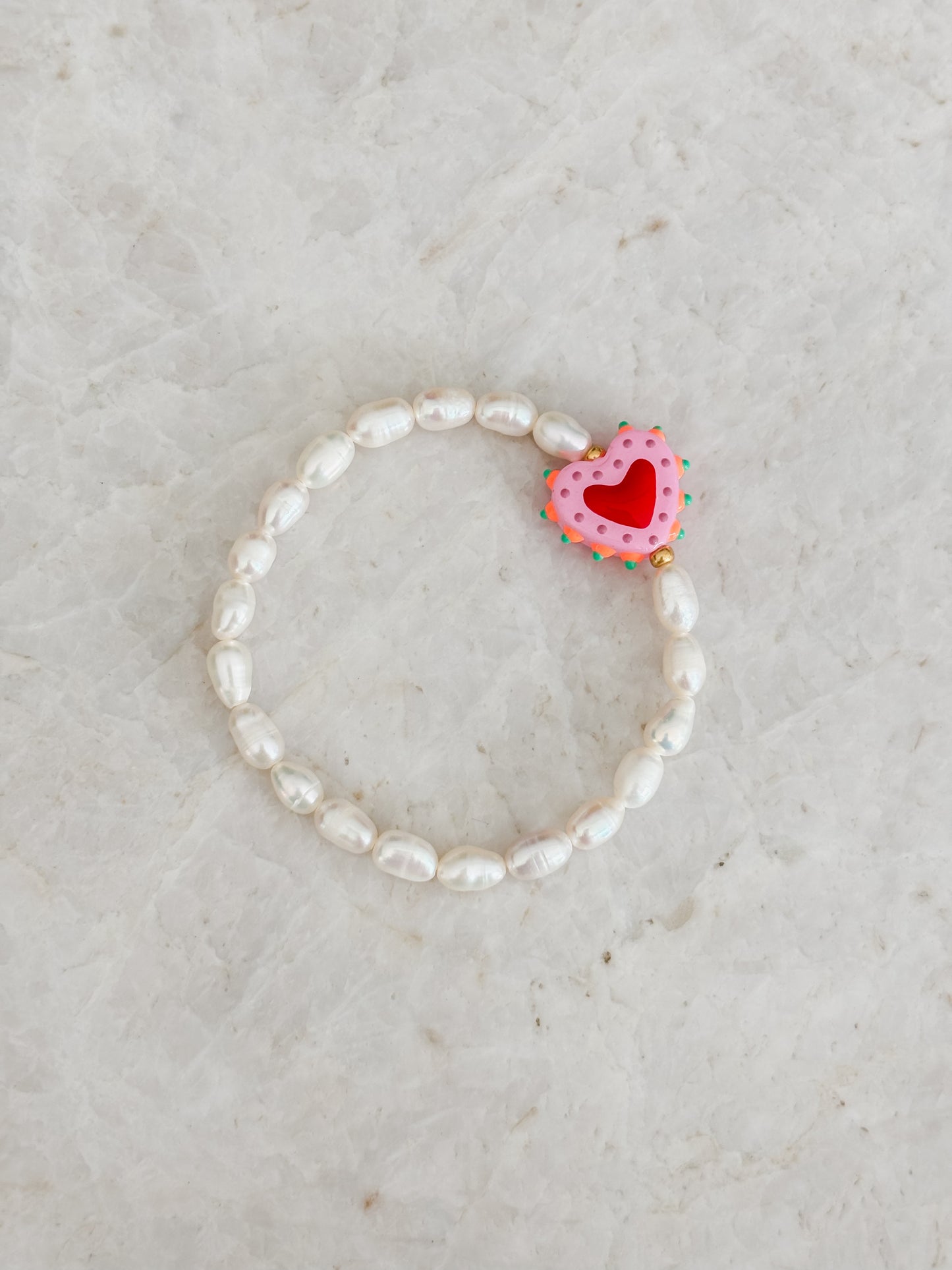 Pearl heart bracelet - pink