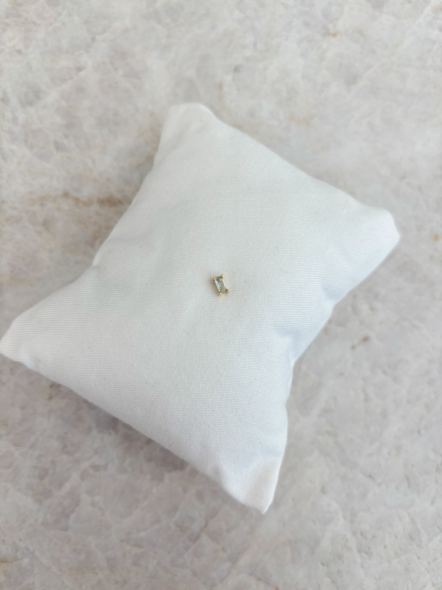 Cube earstud - light blue