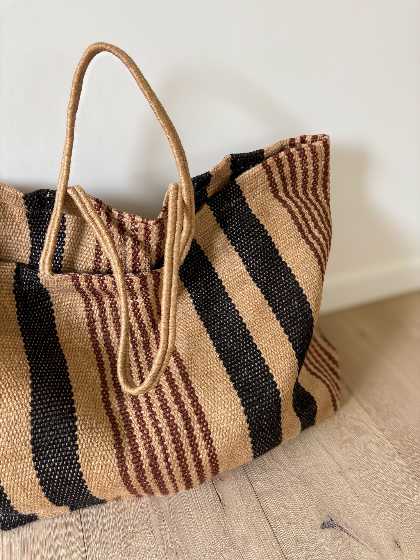 Jute bag red stripe