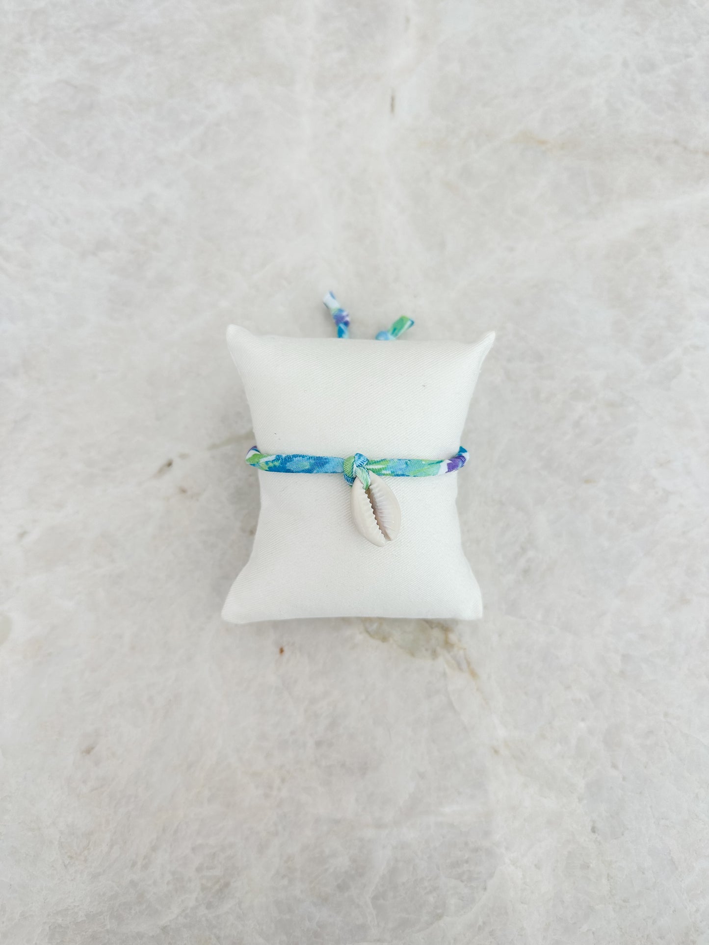 Shell - flower bracelet