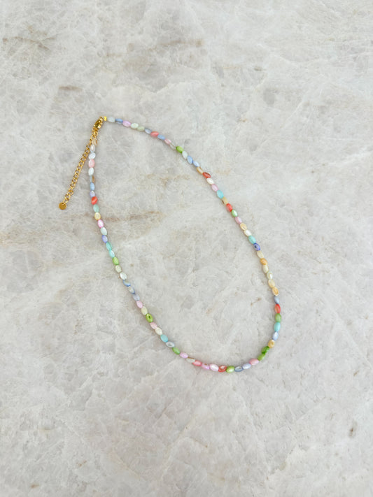 Oval shell necklace - pastel