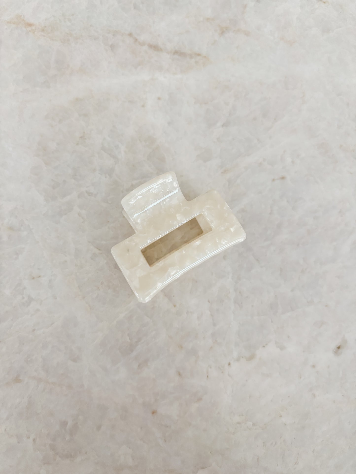 Hairclip - white