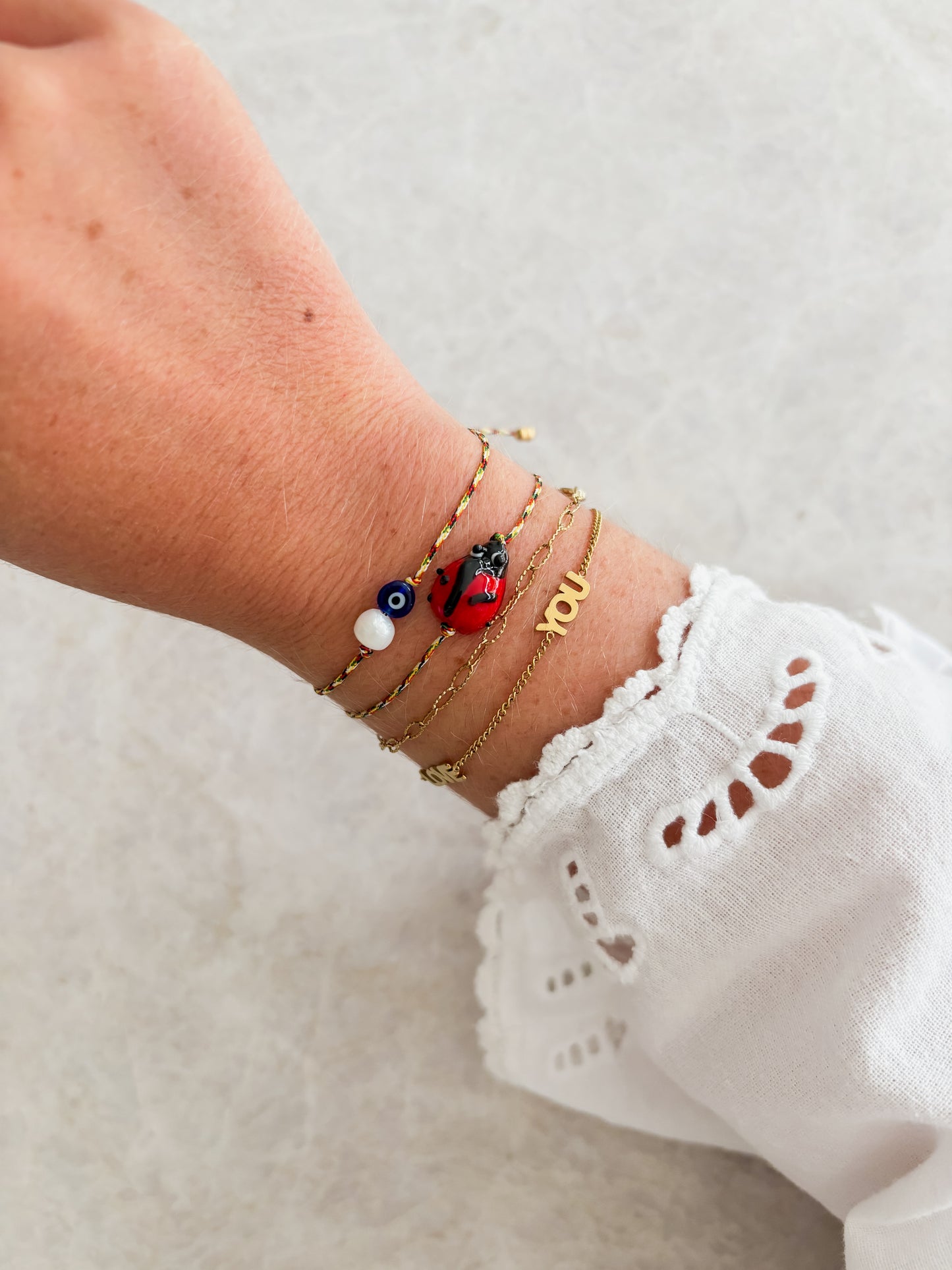 Eye bracelet