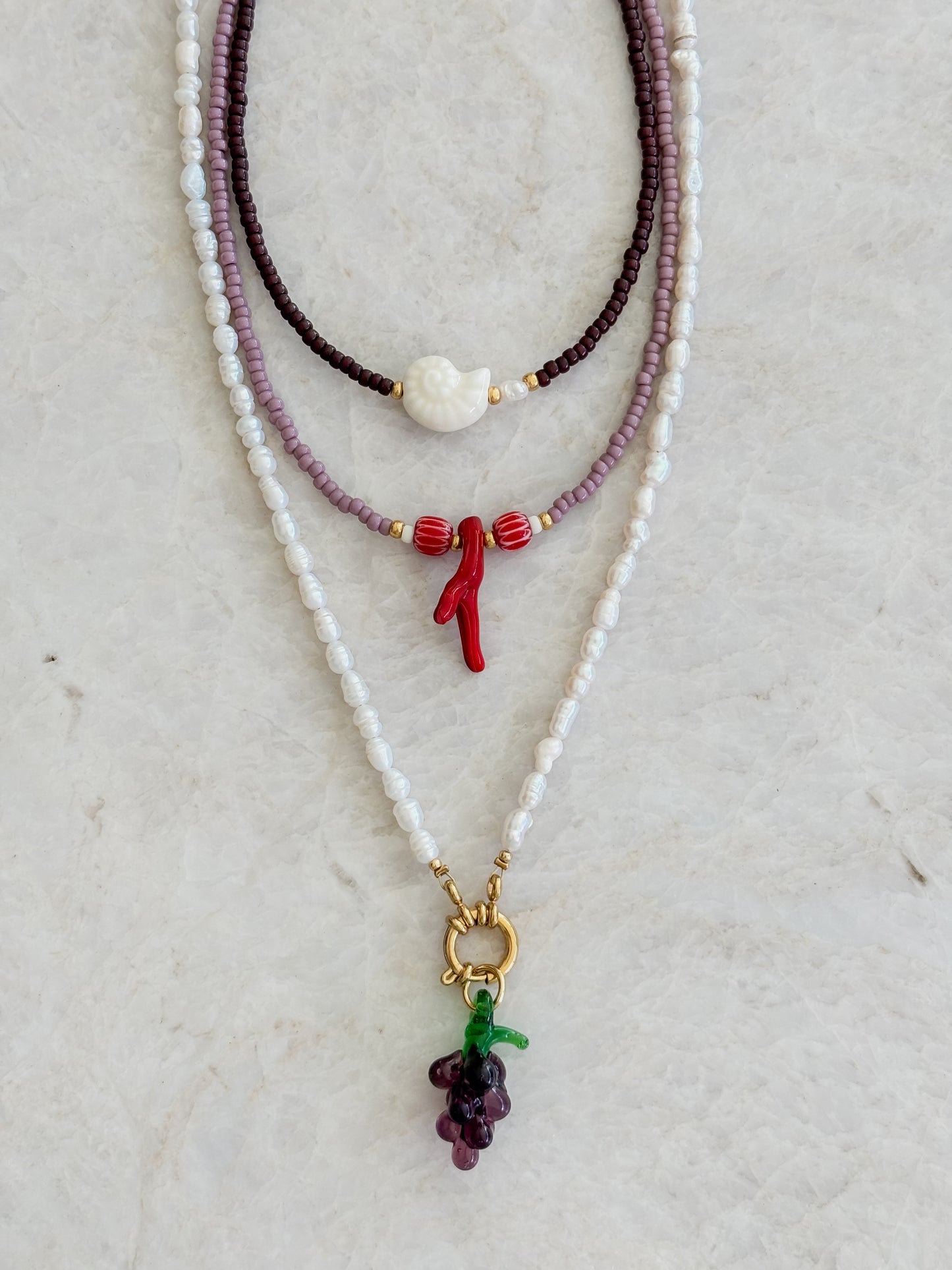 Shell necklace - brown