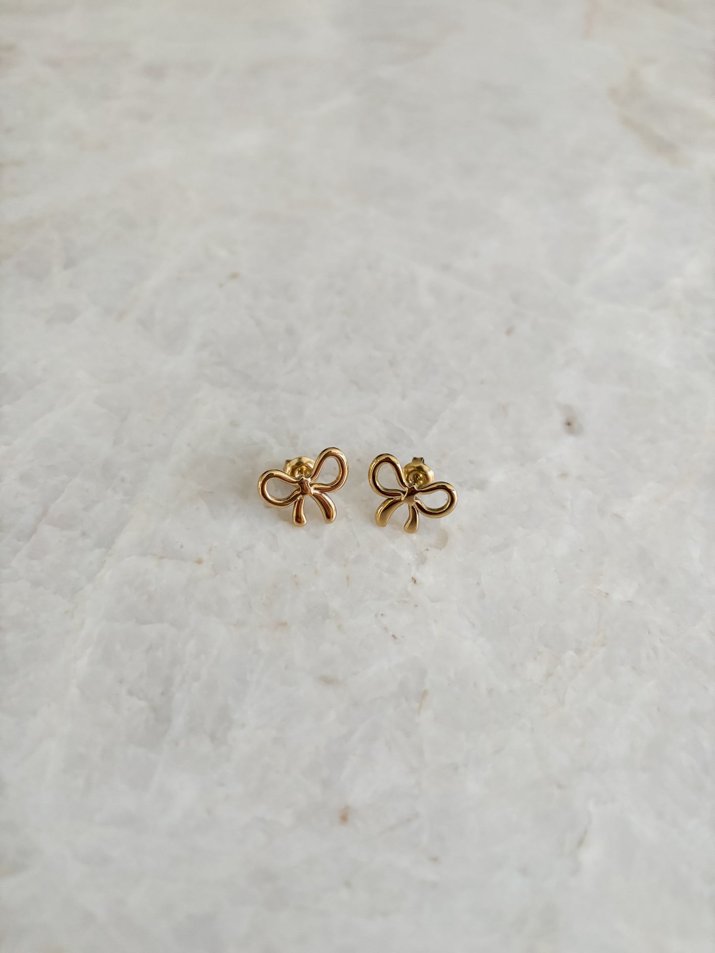 Bow studs