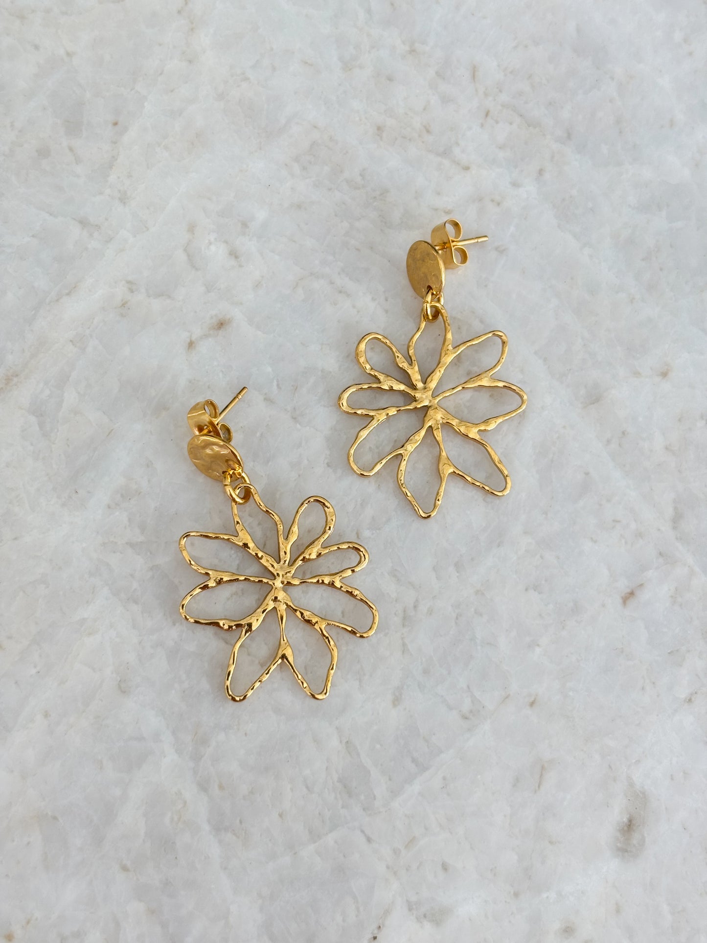 Flower earstuds