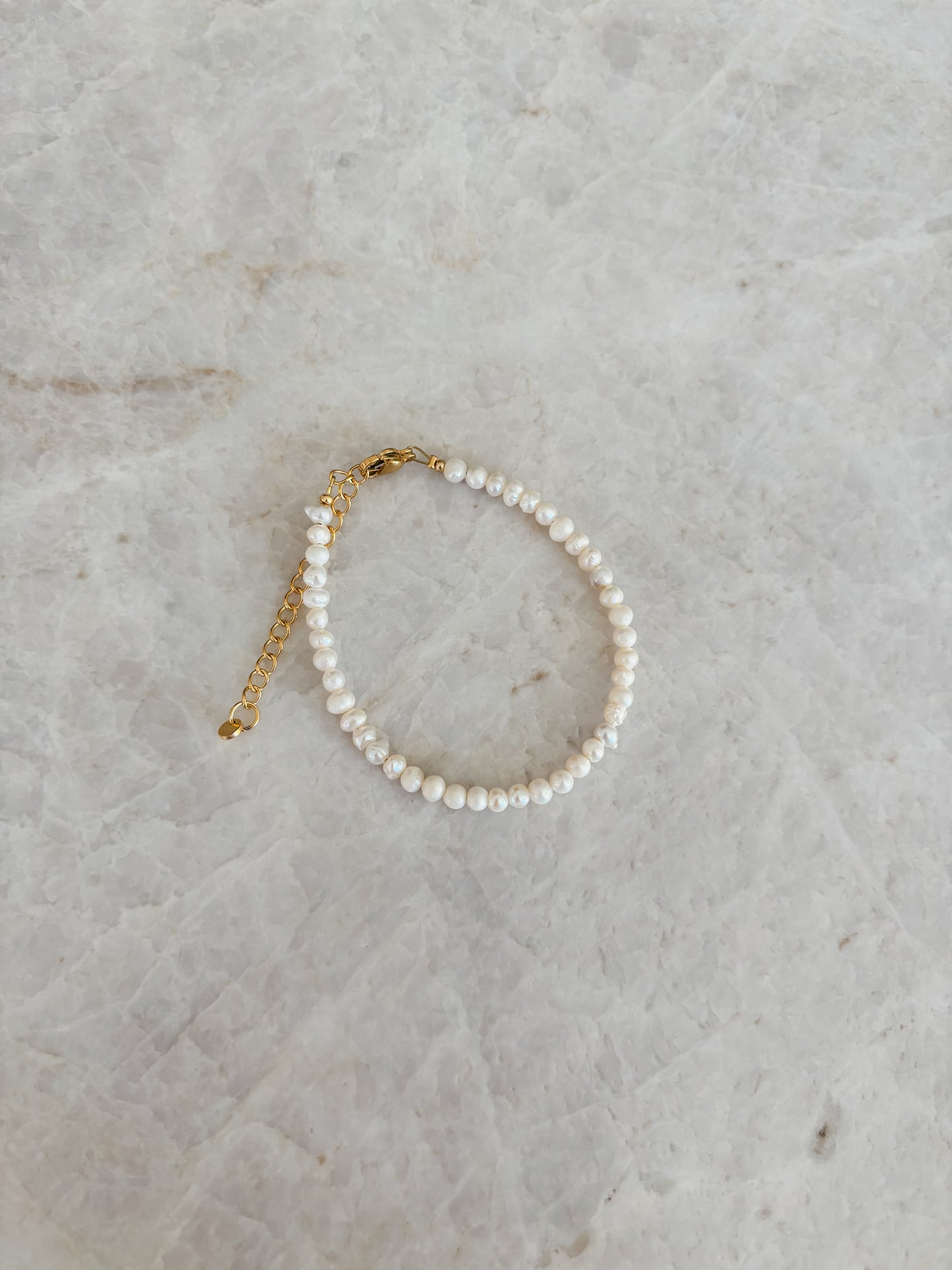 Parelmoeren armband - fijn