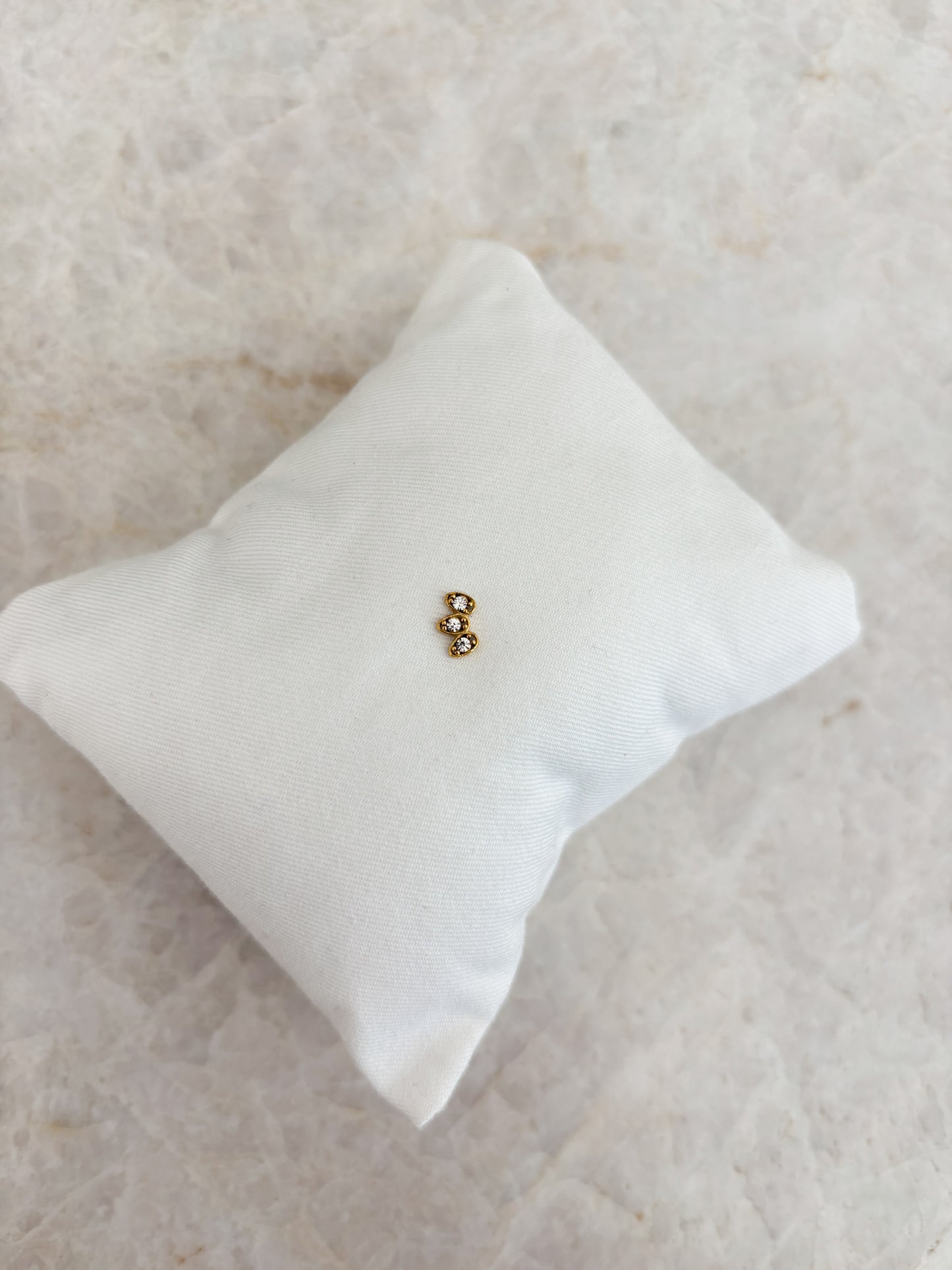 Elle earstud