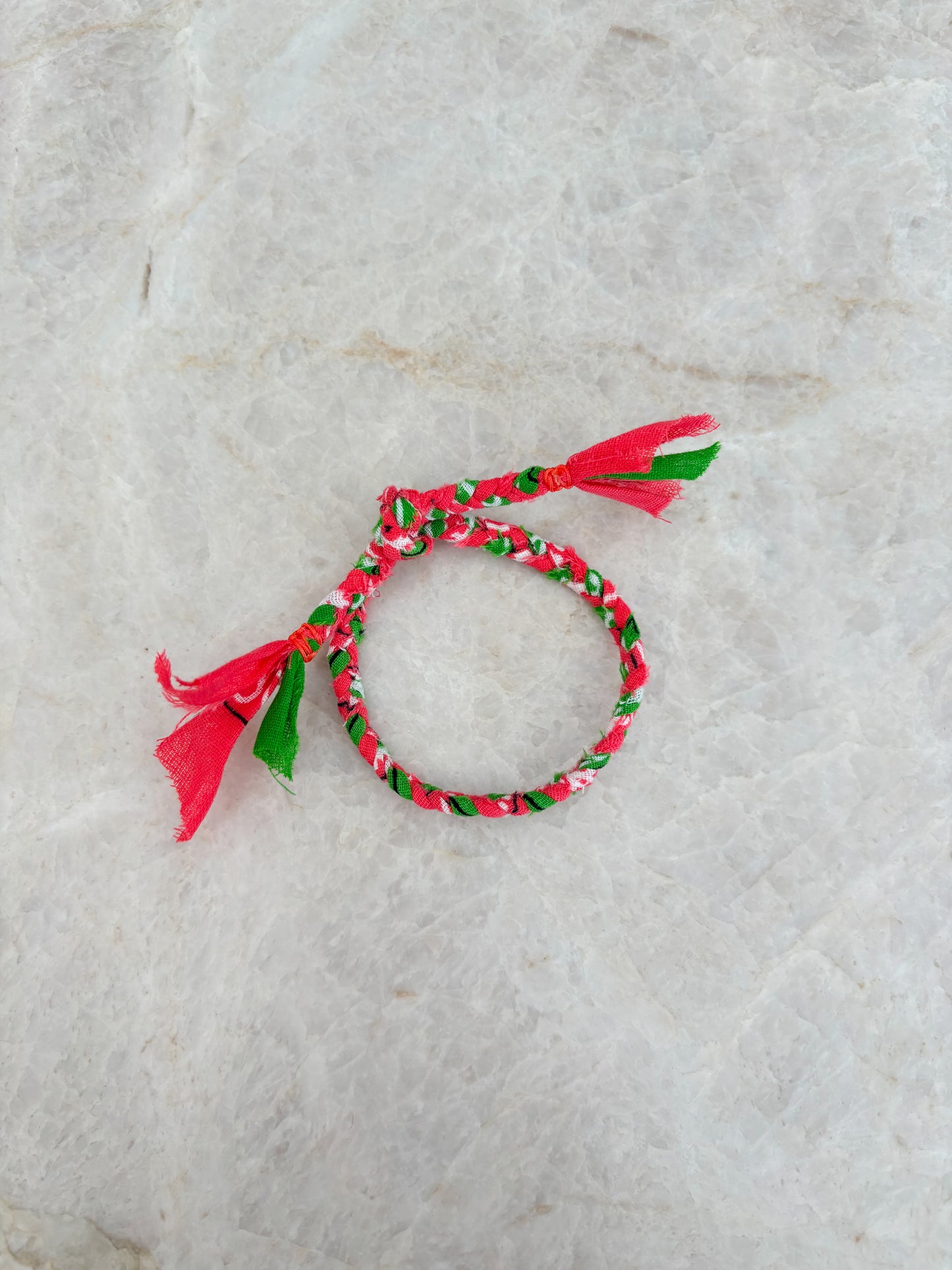 Bandana bracelet - coral/green