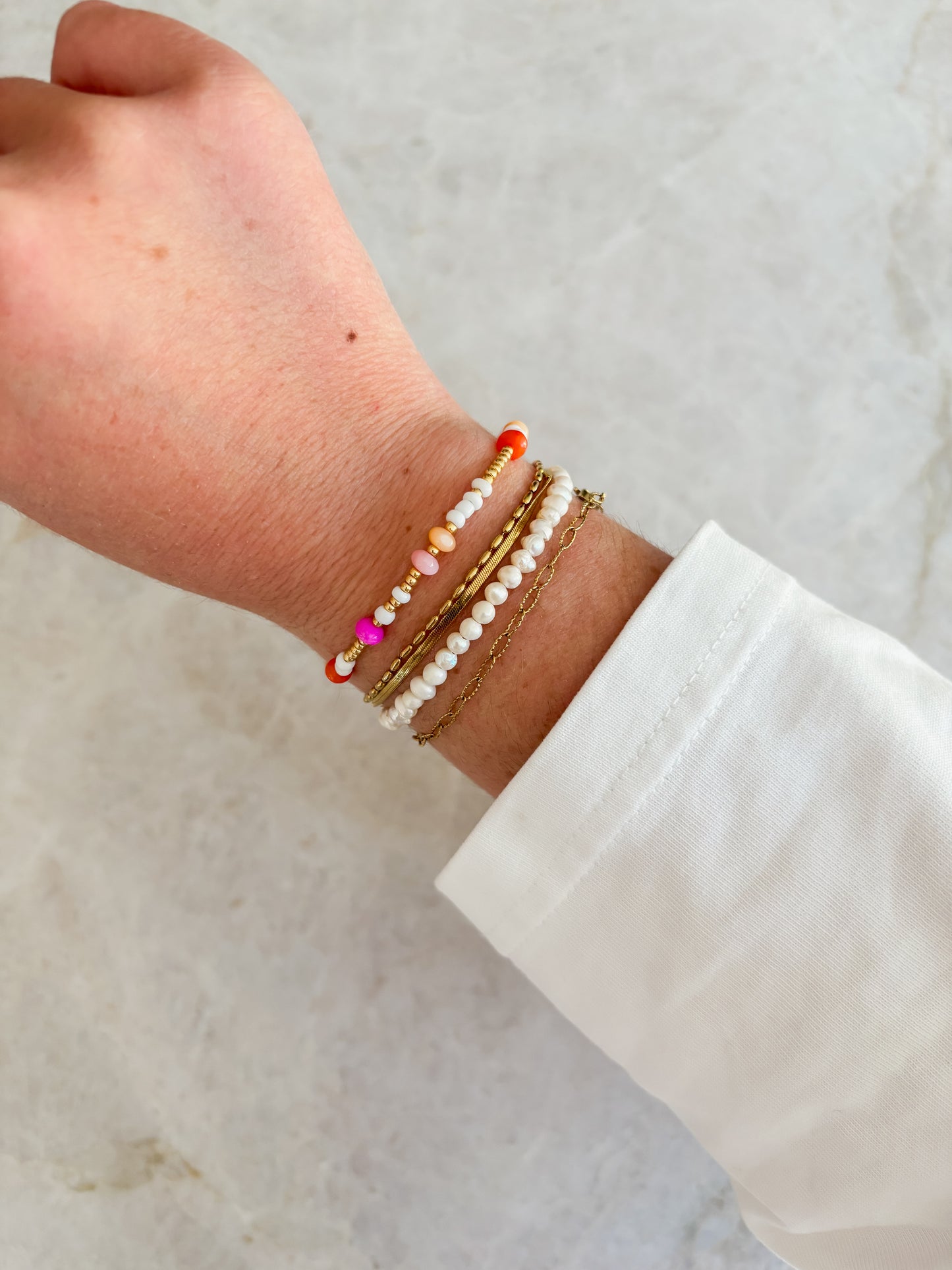 Colourful disc bracelet - gold