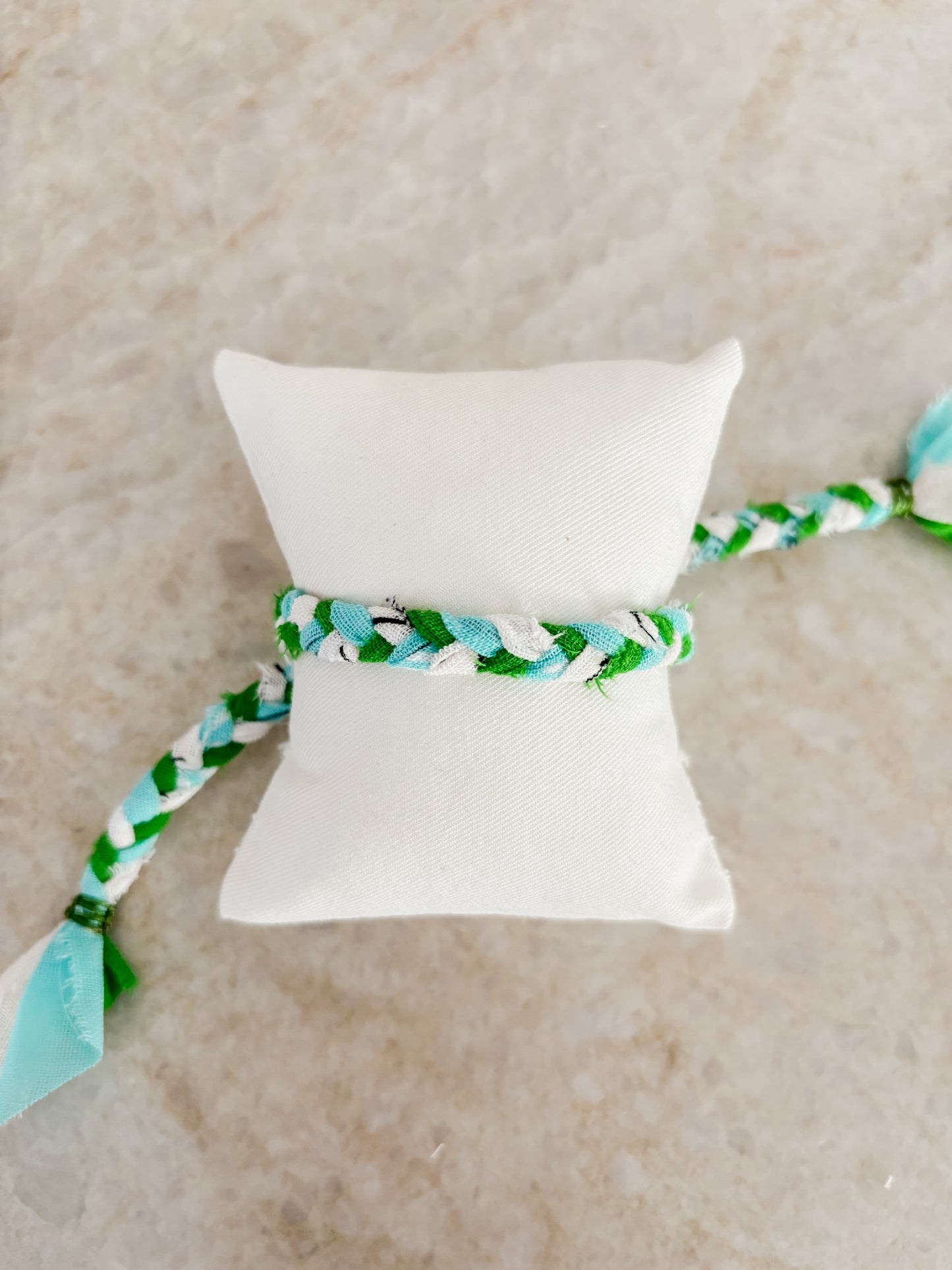 Bandana bracelet - light blue/green/off-white