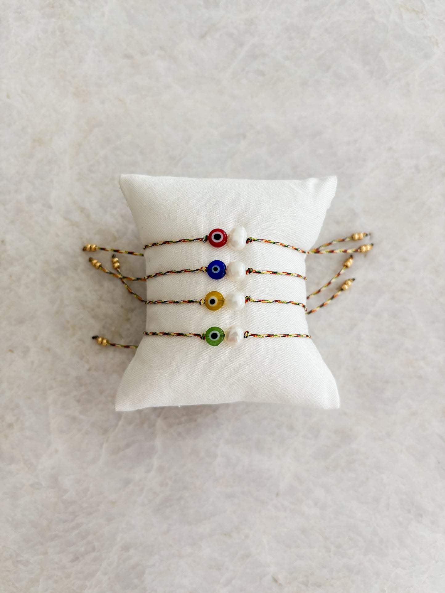 Eye bracelet
