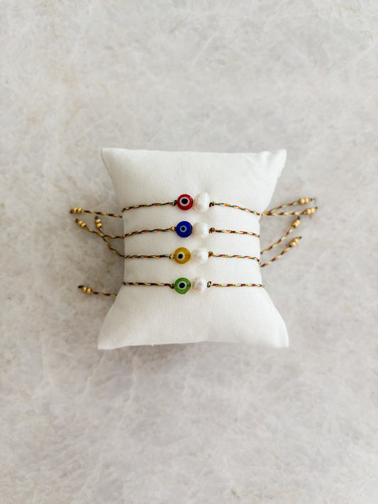 Eye bracelet