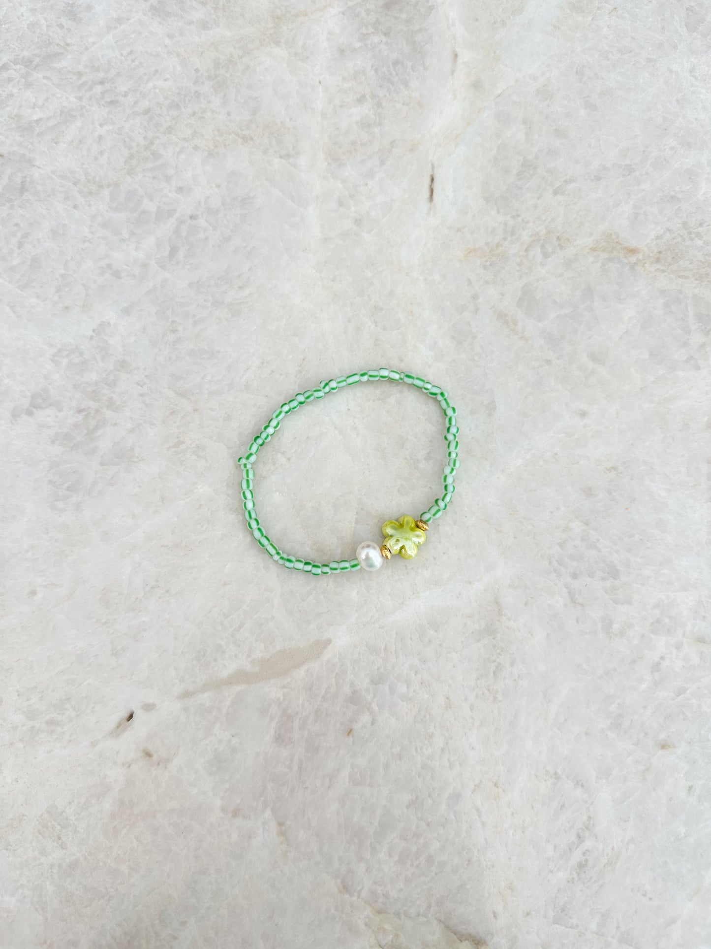 Flower bracelet - green