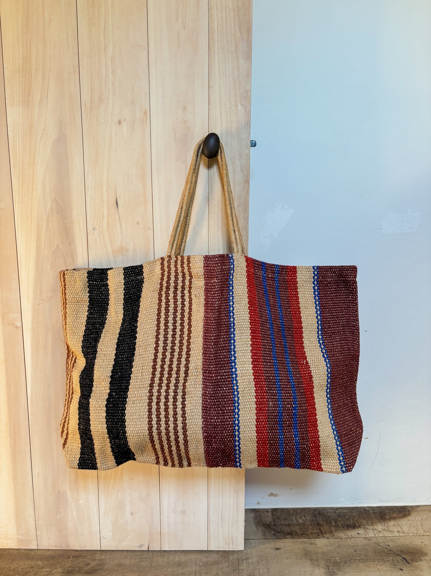 Jute bag brown and red stripe