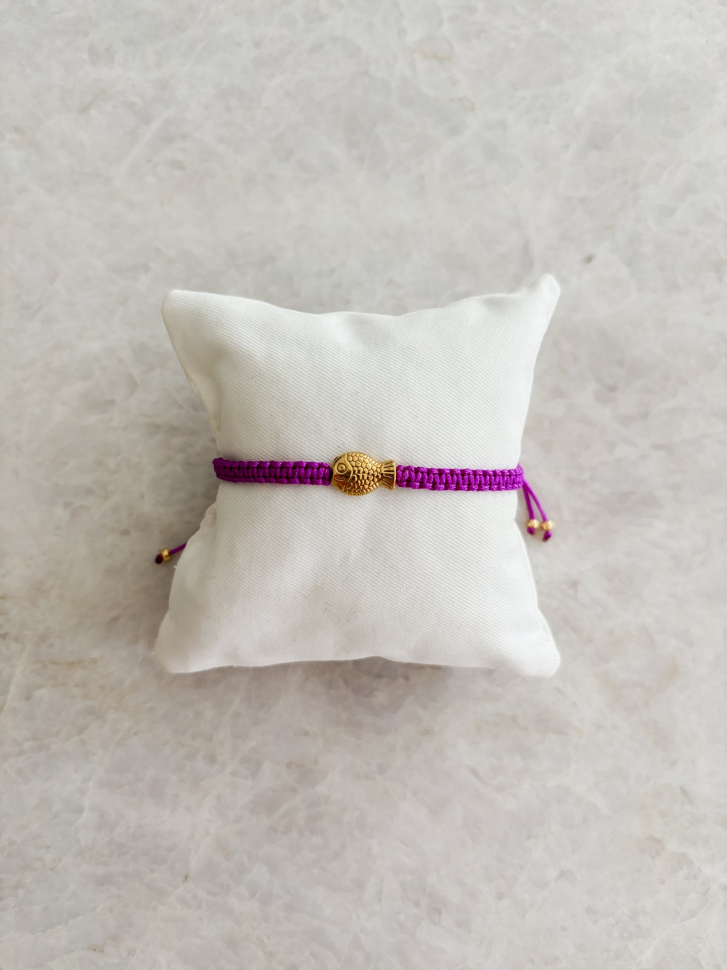 Fish bracelet - magenta