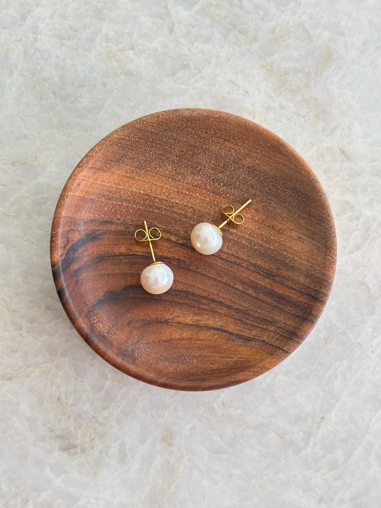 Pearl earstuds