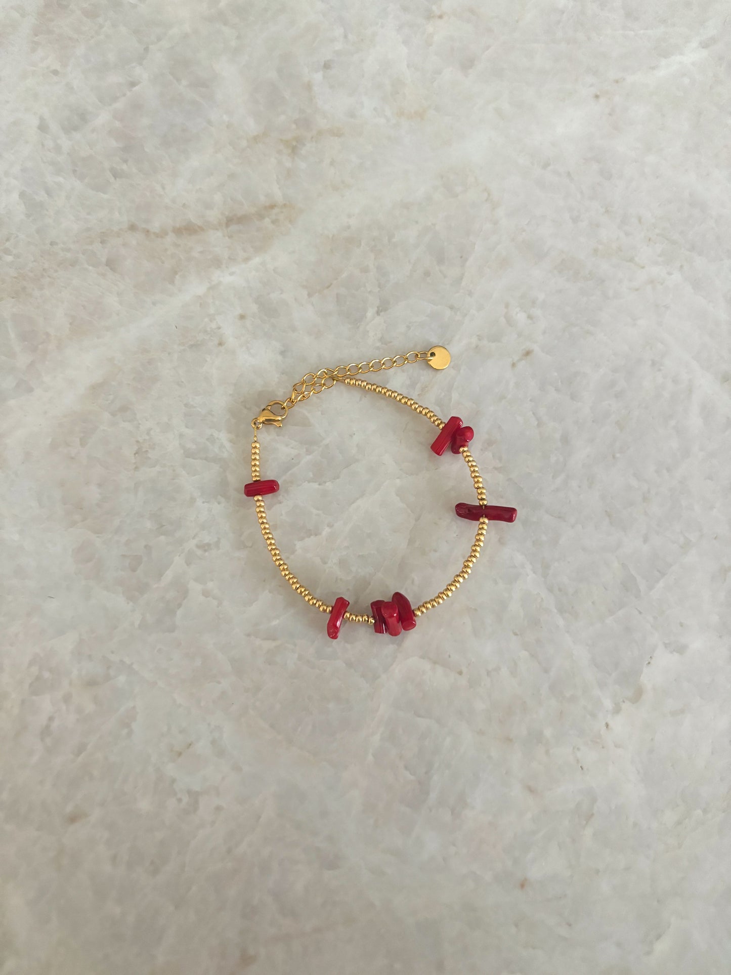 Gold & red chipstone bracelet