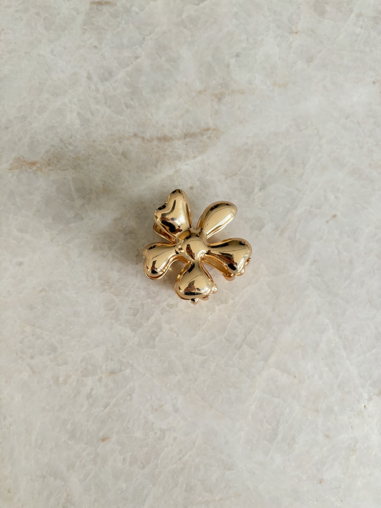 Flower hairclip gold