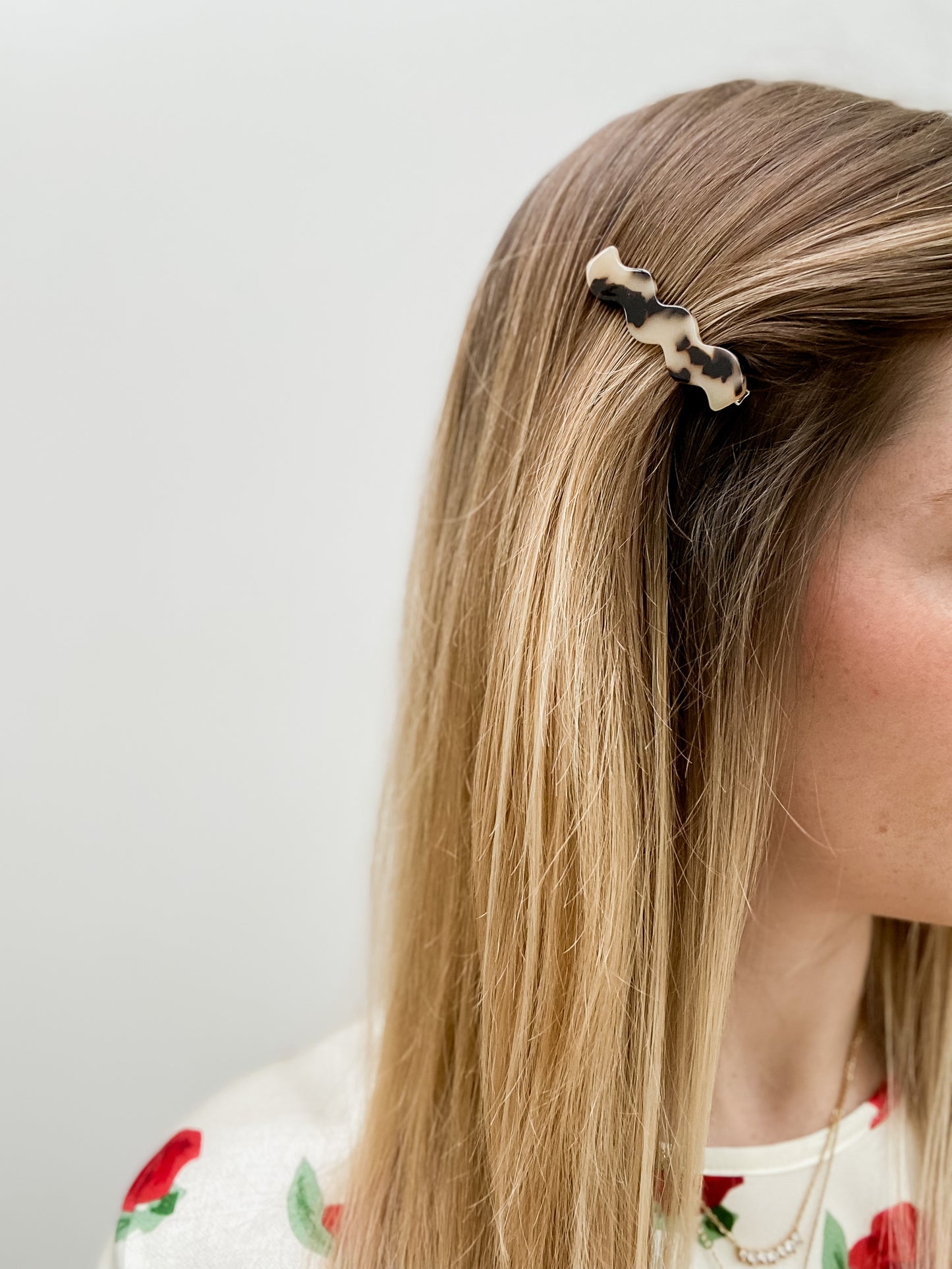 Wave clip - brown