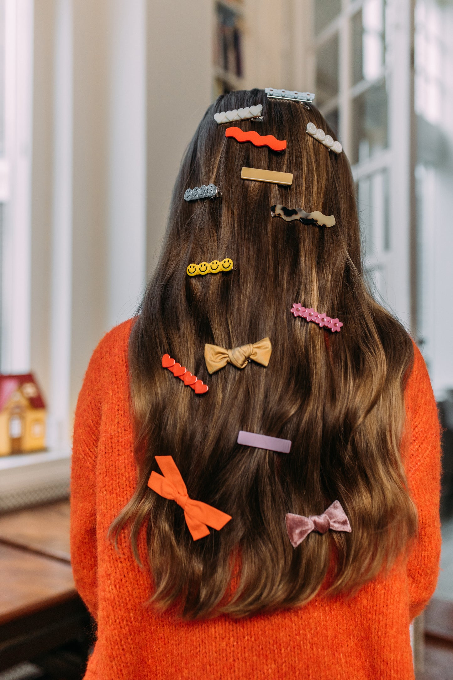 Bows coral red