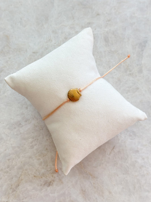 Shell bracelet - peachy orange