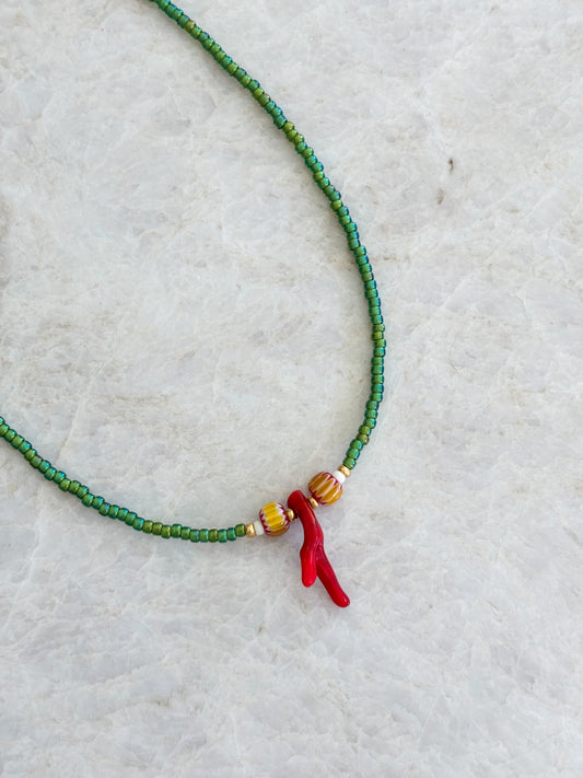 Coral necklace - green