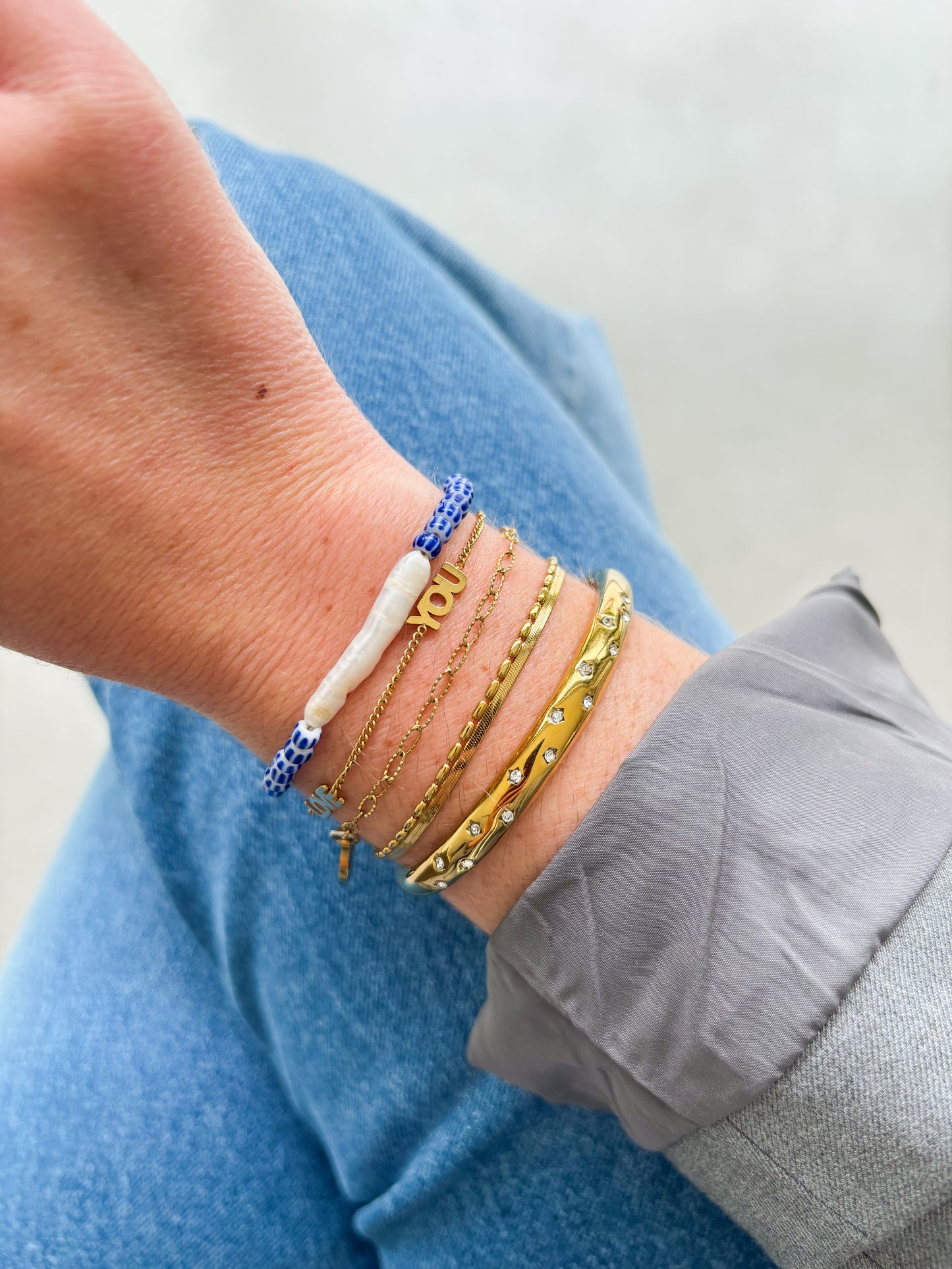 Blue striped pearl bracelet