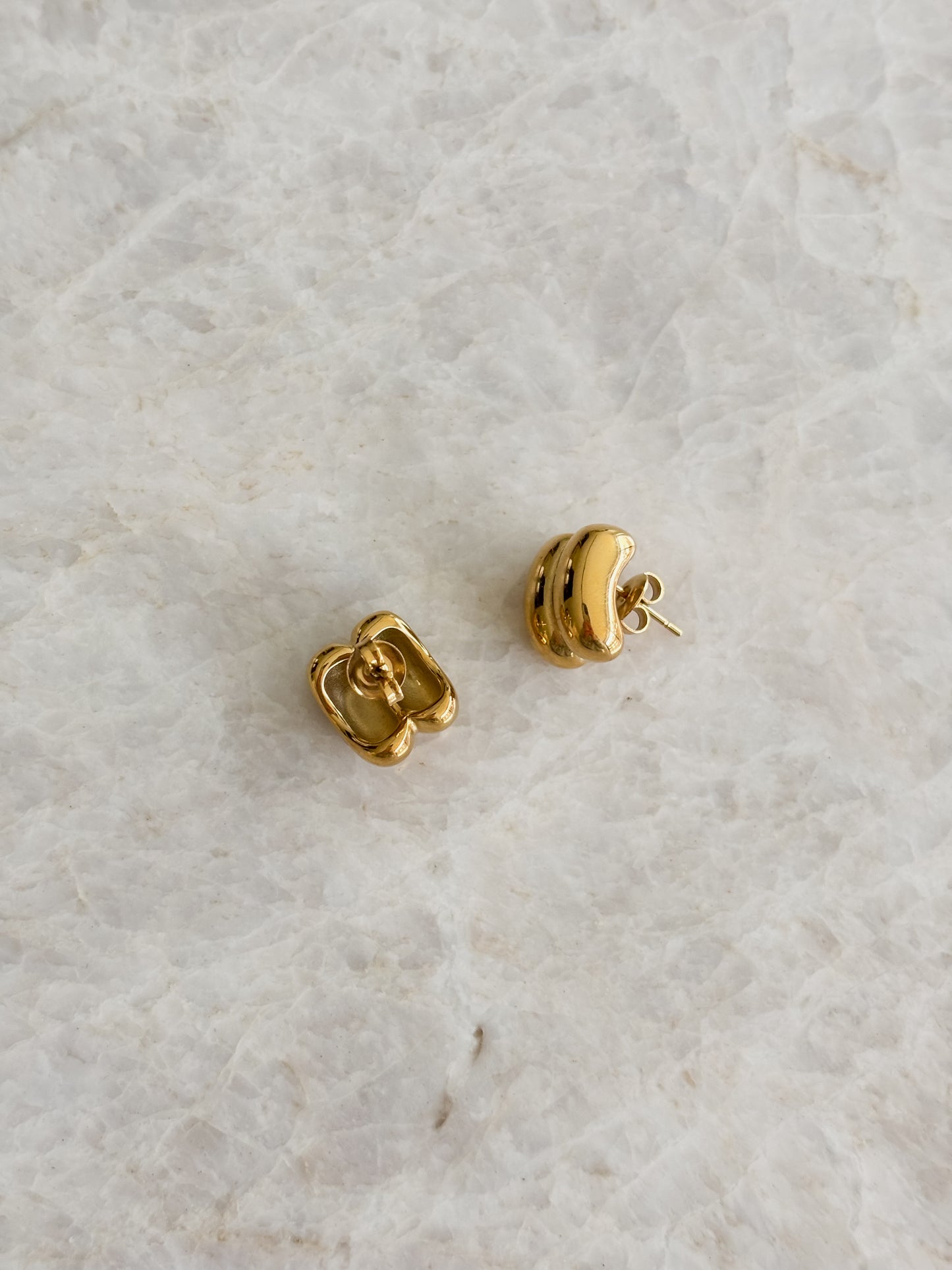 Billie studs