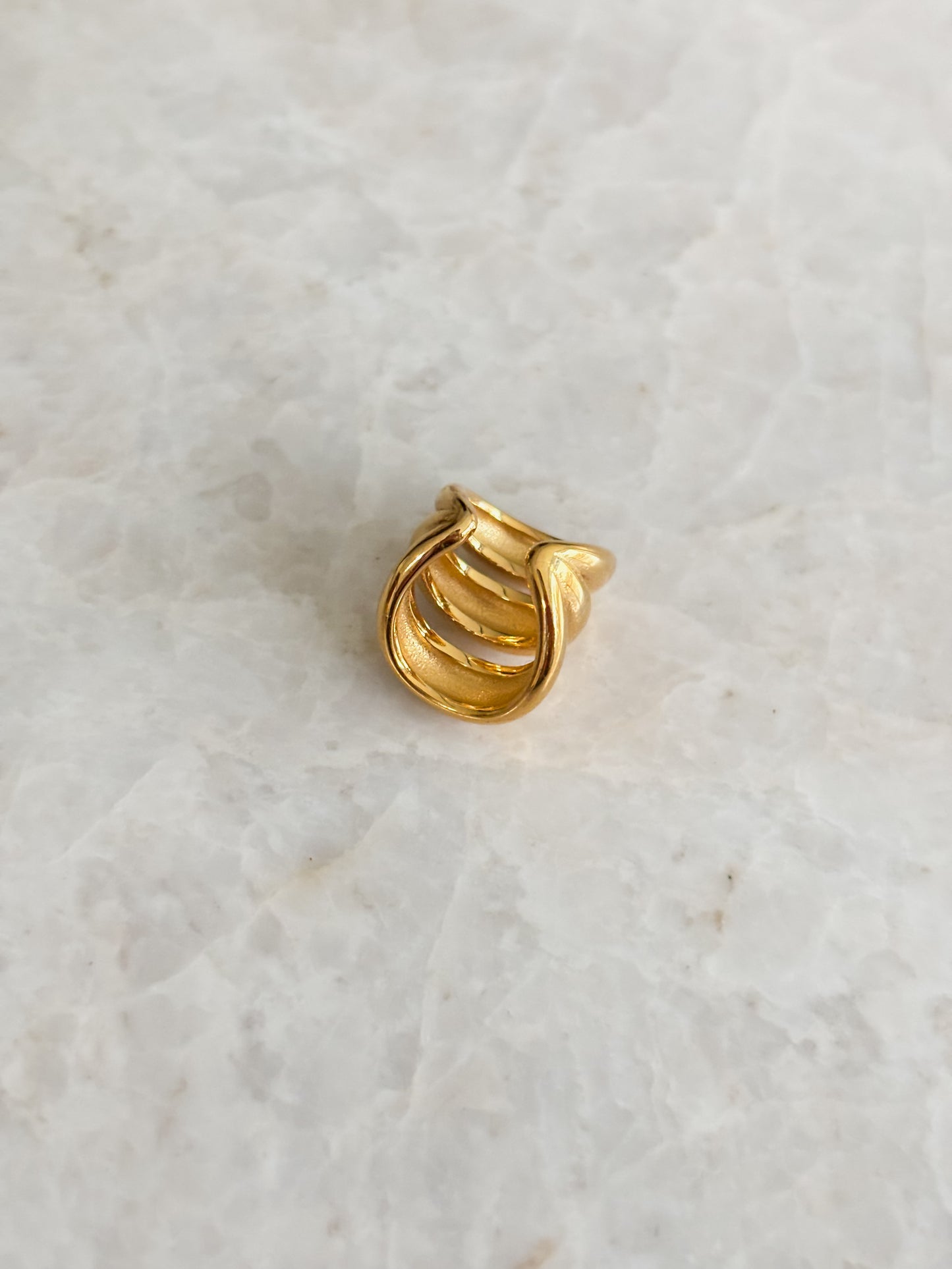 Ear cuff triple