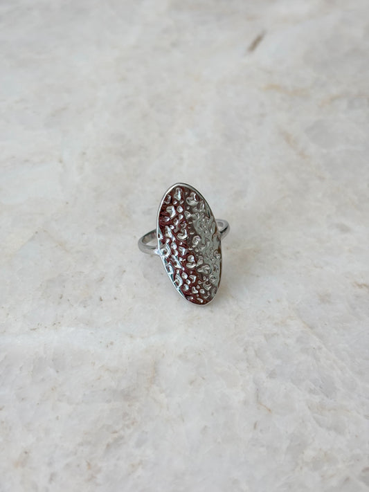 Oval ring - silver
