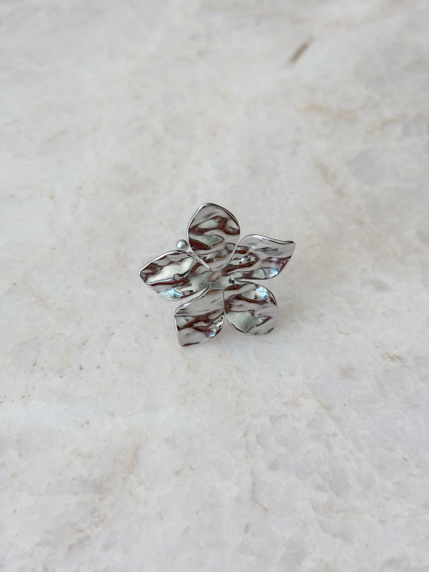 Flower ring - silver