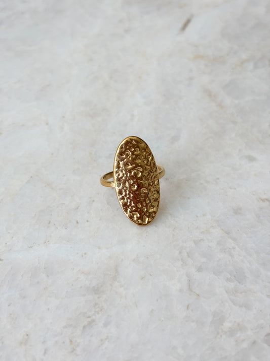 Oval ring - gold