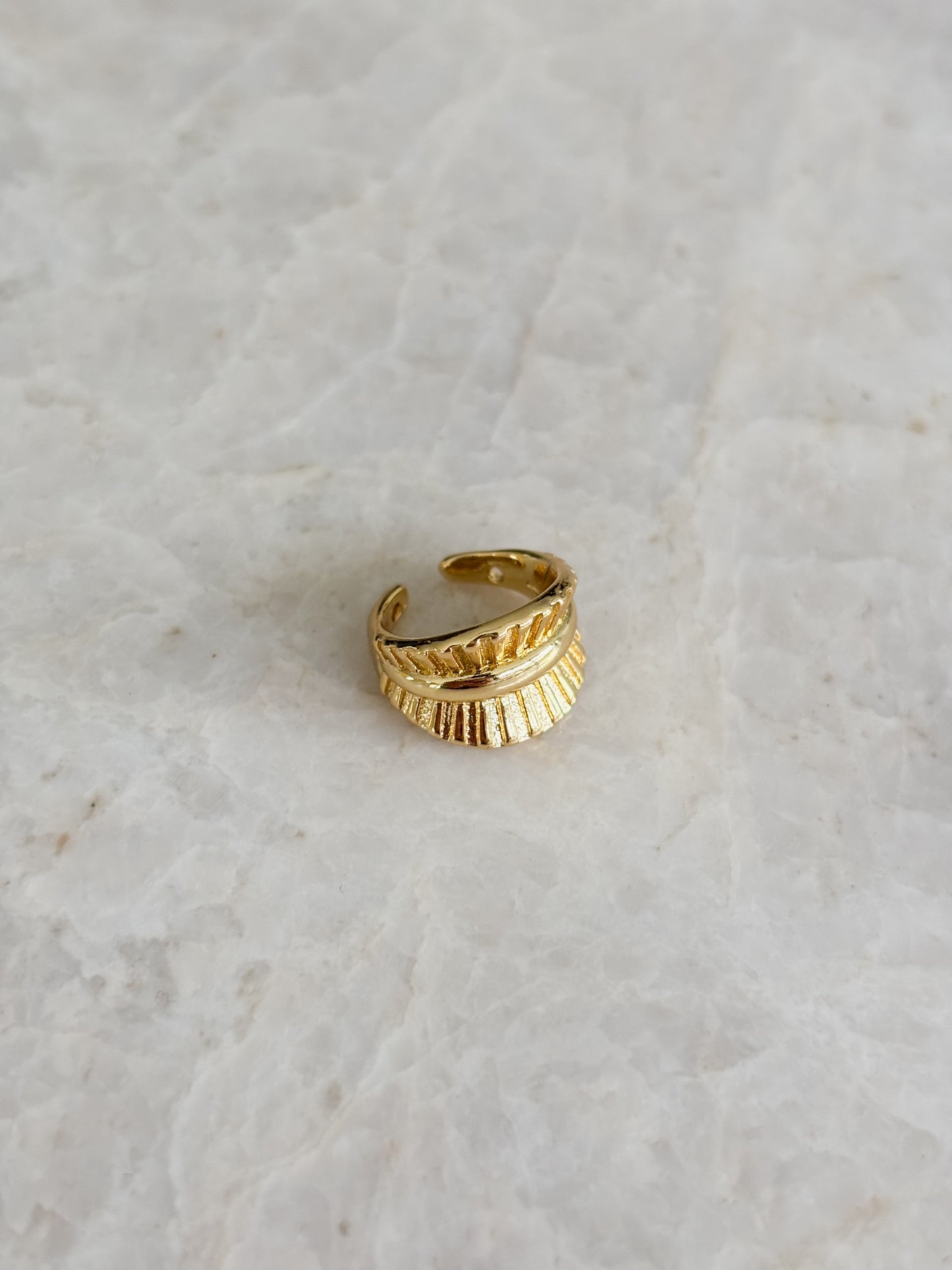 Ear cuff