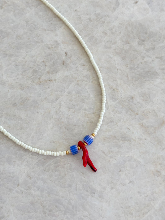 Coral necklace - off-white