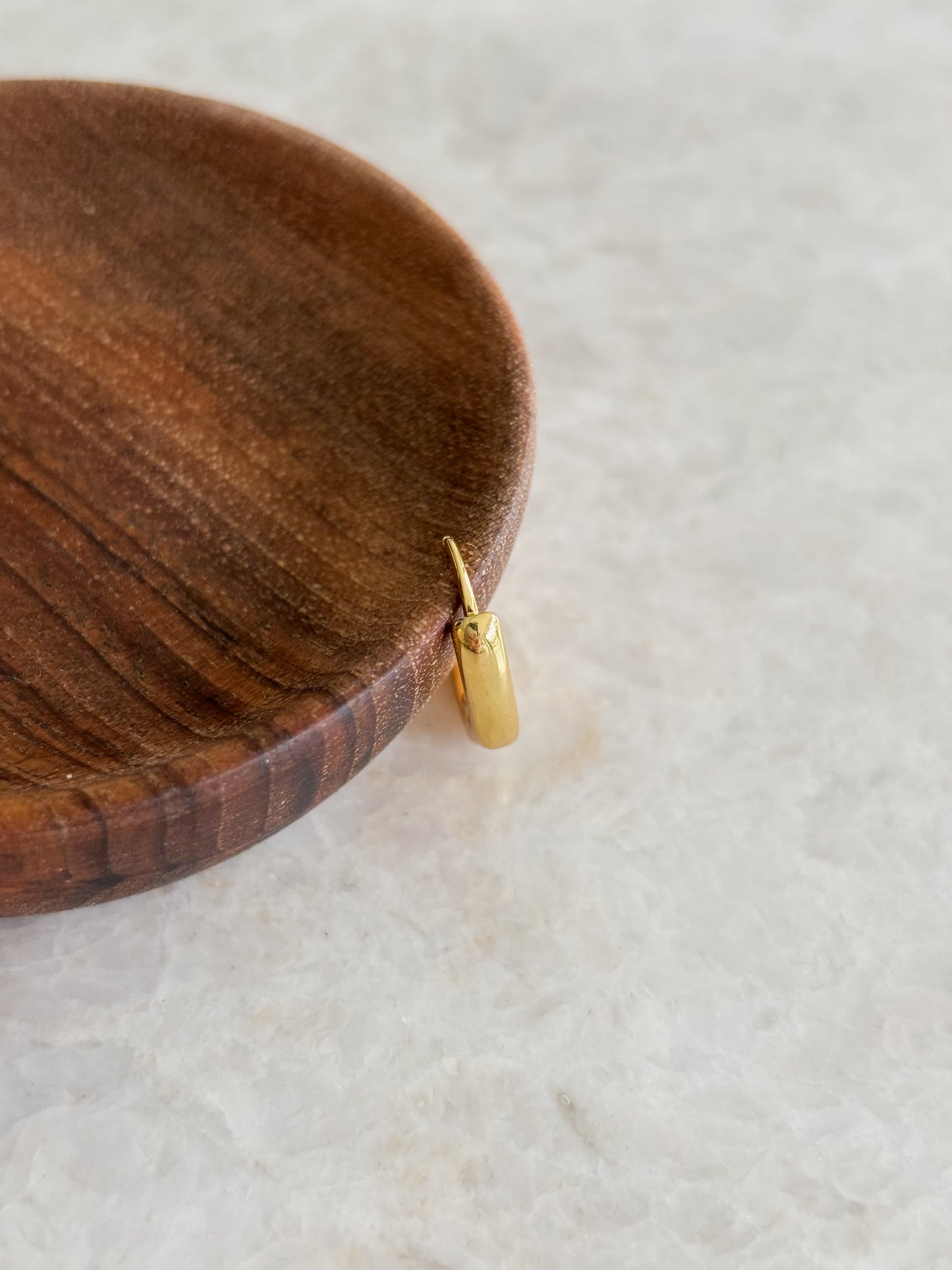 Oval hoop