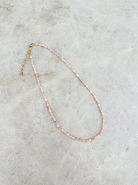 Oval shell necklace - dusty pink