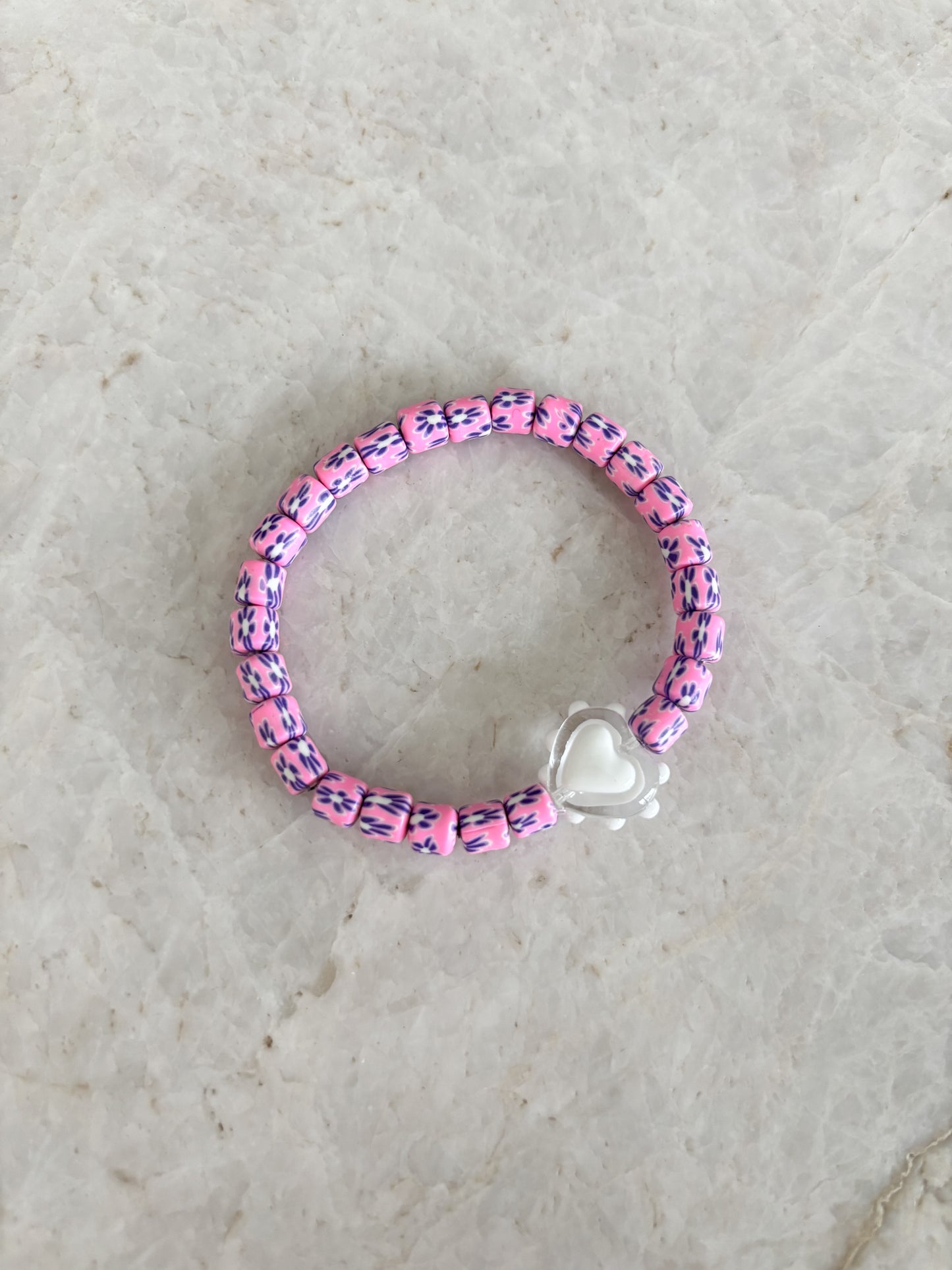 Glass heart bracelet - pink