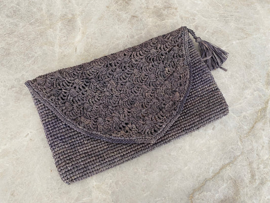 Raffia clutch